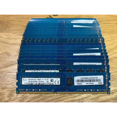 Оперативна пам'ять SK Hynix DDR3 4GB 1600MHz CL-11 (HMT351U6EFR8C)