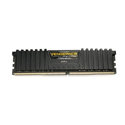 Оперативная память для ПК Corsair 32GB DDR4 3000MHz Vengeance LPX (CMK64GX4M2D3000C16) | Б/У